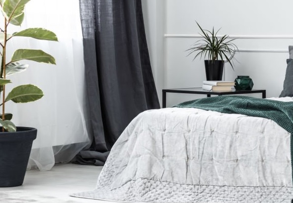 Kiedy łóżka z pojemnikiem okazują się najlepszym rozwiązaniem do małego wnętrza?